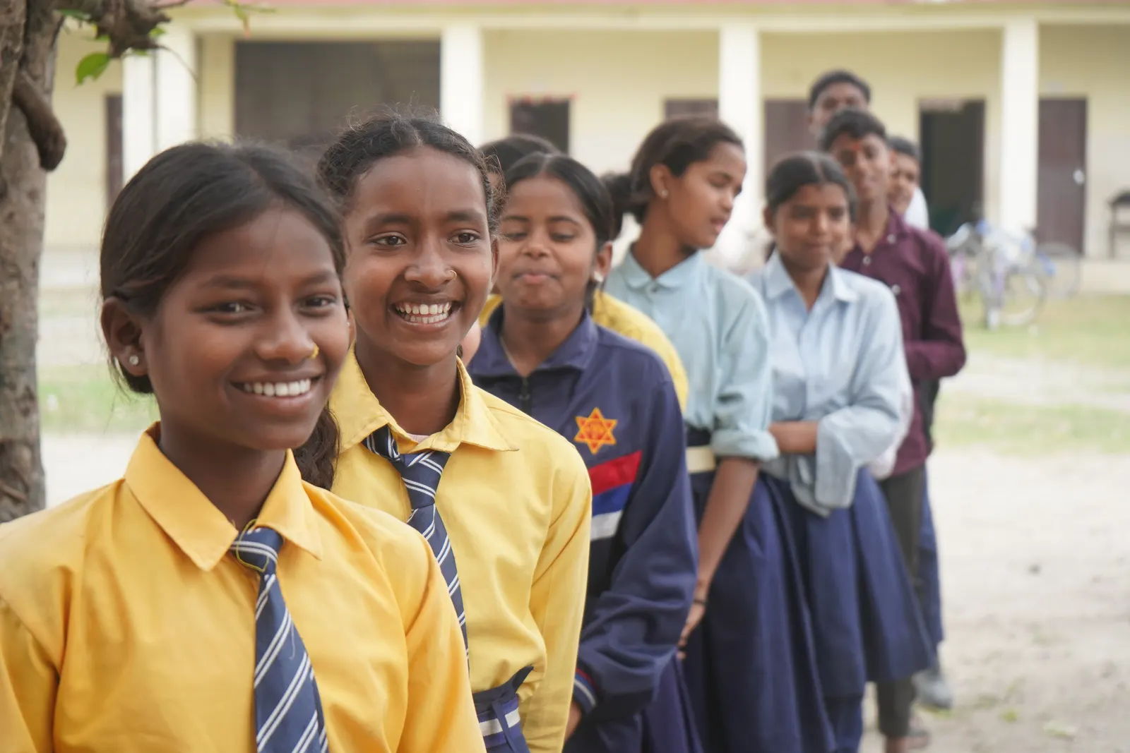 The Forum for Rural Women Ardency Development (FORWARD), in collaboration with the China Foundation and New Light Foundation, distributed school bags, stationery, colouring materials, and hygiene kits to students.  We believe this small contribution will encourage students to become more enthusiastic about their studies while also supporting their daily needs. 1