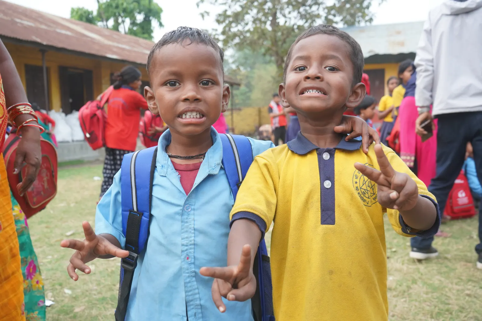 The Forum for Rural Women Ardency Development (FORWARD), in collaboration with the China Foundation and New Light Foundation, distributed school bags, stationery, colouring materials, and hygiene kits to students.  We believe this small contribution will encourage students to become more enthusiastic about their studies while also supporting their daily needs. 10