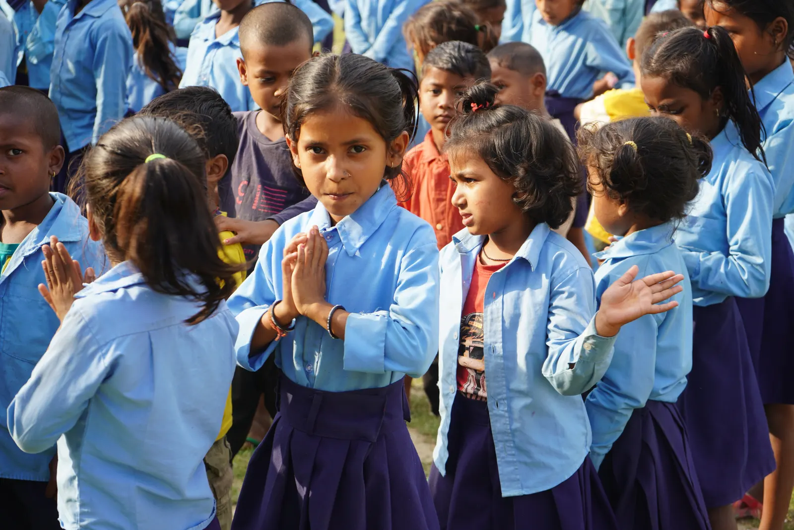 The Forum for Rural Women Ardency Development (FORWARD), in collaboration with the China Foundation and New Light Foundation, distributed school bags, stationery, colouring materials, and hygiene kits to students.  We believe this small contribution will encourage students to become more enthusiastic about their studies while also supporting their daily needs. 12