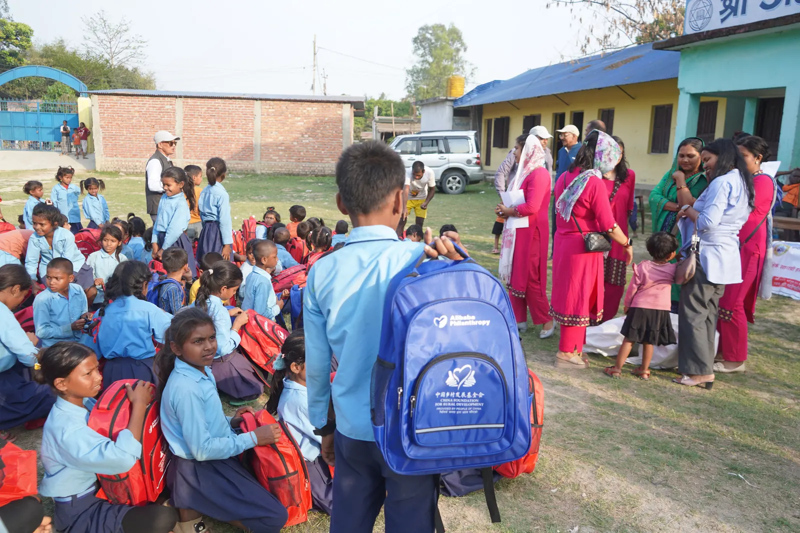 The Forum for Rural Women Ardency Development (FORWARD), in collaboration with the China Foundation and New Light Foundation, distributed school bags, stationery, colouring materials, and hygiene kits to students.  We believe this small contribution will encourage students to become more enthusiastic about their studies while also supporting their daily needs. 19